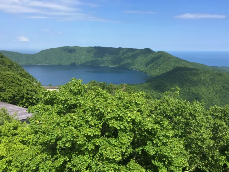 倶多樂湖並無任何河流流入或者流出，水質極佳