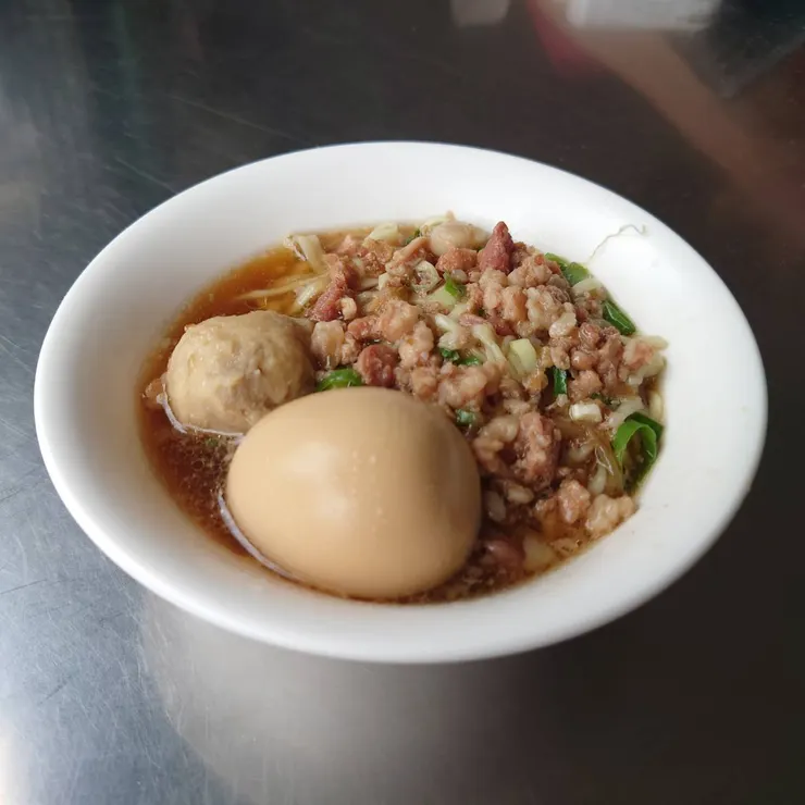 乾意麵加魯蛋加丸子