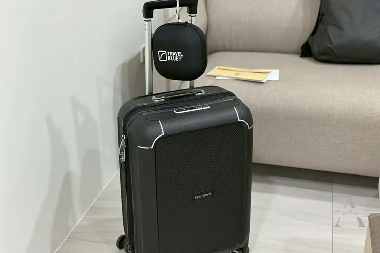 旅行頸枕推薦｜高鐵通勤＋飛機長途實測 Travel Blue