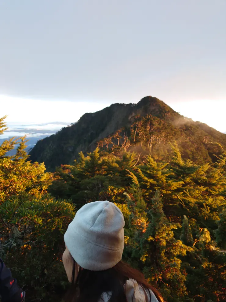 遠處山頭即北大武