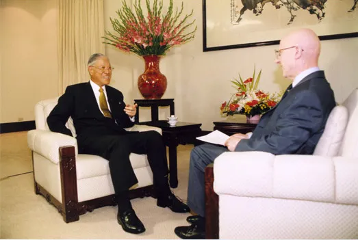 李登輝總統於西元1999年7月9日接受德國之聲專訪，提出兩岸為「特殊的國與國關係」