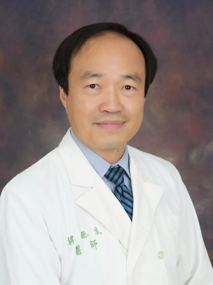 中華民國骨質疏鬆症學會韓德生理事長指出:「發生骨折時,應立即啟動「長骨頭計畫」,提升骨量,預防再次骨折