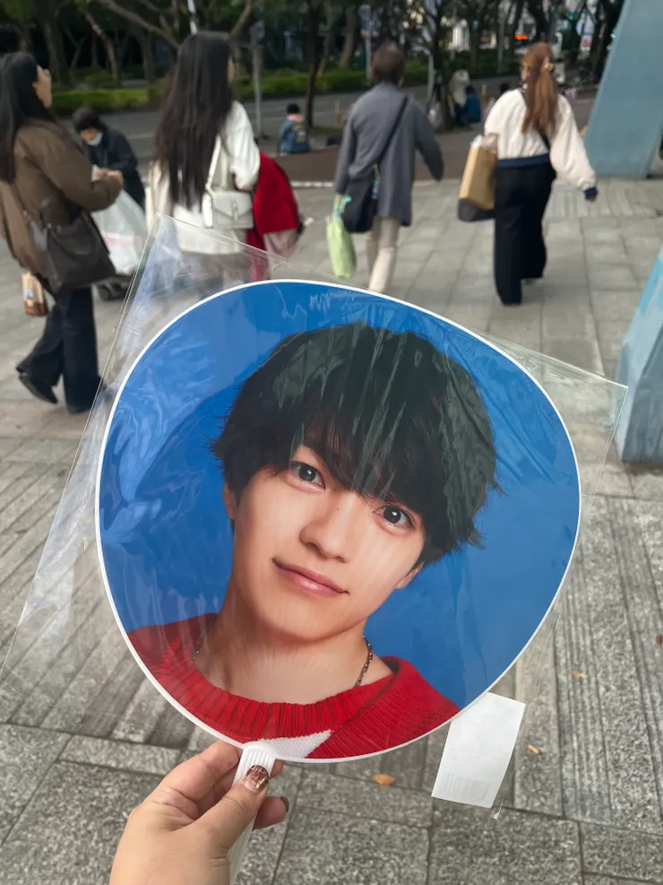 拿到實在太震驚這個視覺效果的西畑大吾大扇⋯⋯