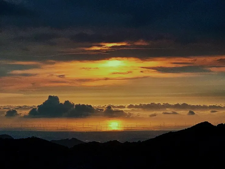 驚訝的景色，營區可看見海景。