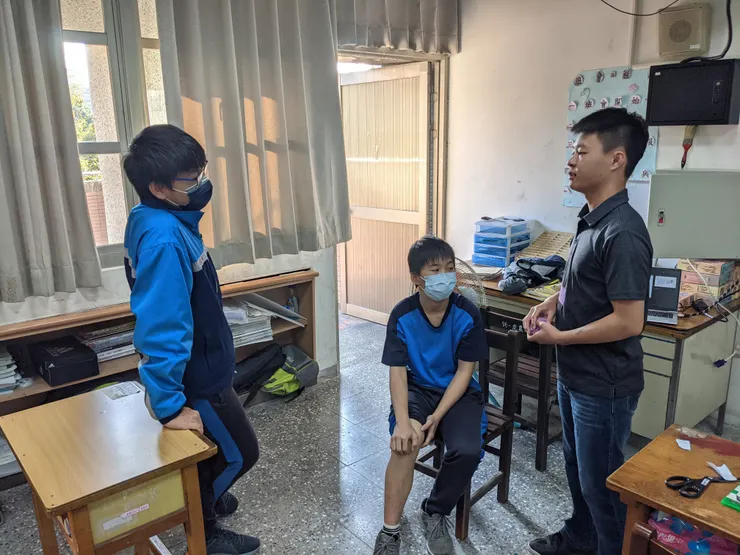 教導高中生運動傷害的處理與緩解