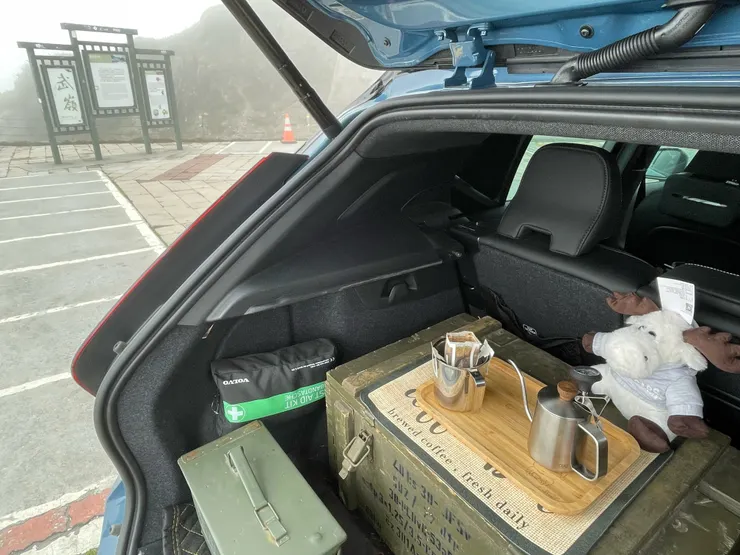 到了中橫武嶺當然也要來杯咖啡