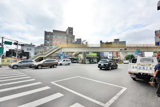 經國路-左：新竹へ&nbsp;