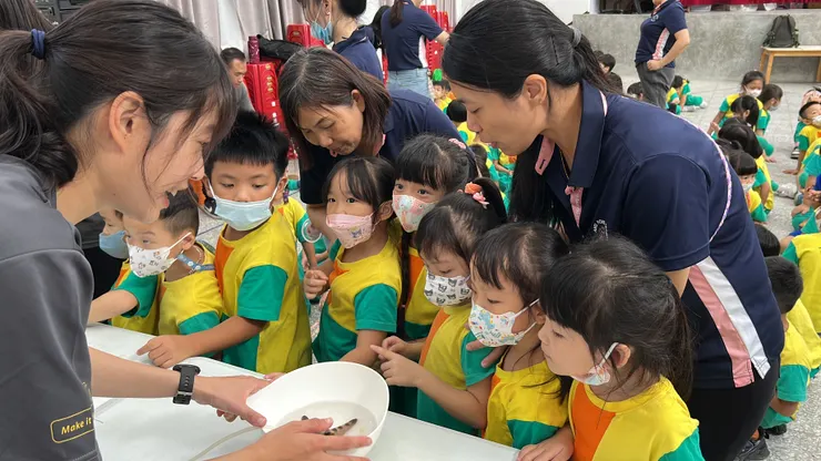 透過互動式教學與實地體驗，幫助孩子認識海洋生態，學習愛護地球、守護海洋的具體行動
