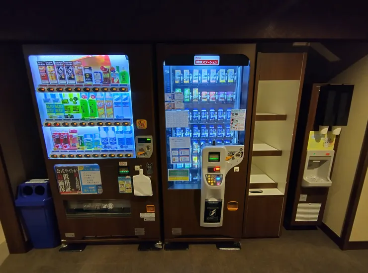 自動販賣機跟製冰機