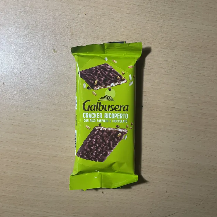 Galbusera，一盒有六片（超級少），是在羅馬到佛羅倫斯的火車延誤時，工作人員發的，相當好吃。建議多買幾盒。