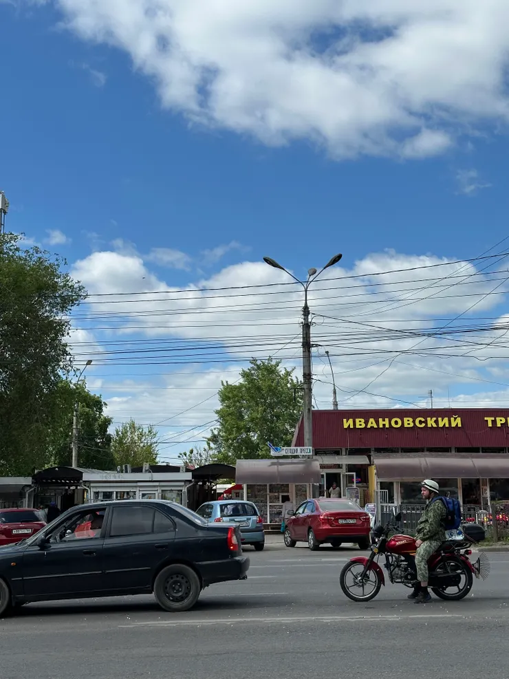 等不到公車一直和對面公車站面面相覷