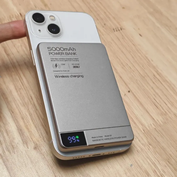 超薄機身，方便好攜帶