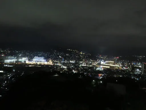 從長崎稻佐山觀光飯店，欣賞長崎港夜景