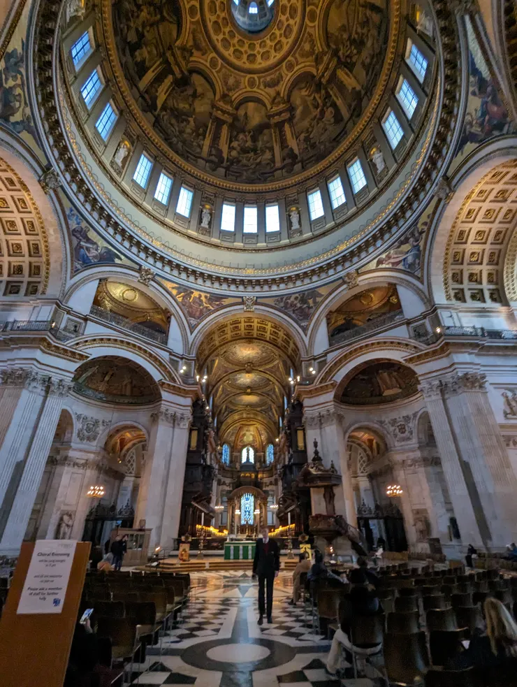 聖保羅教堂一樓