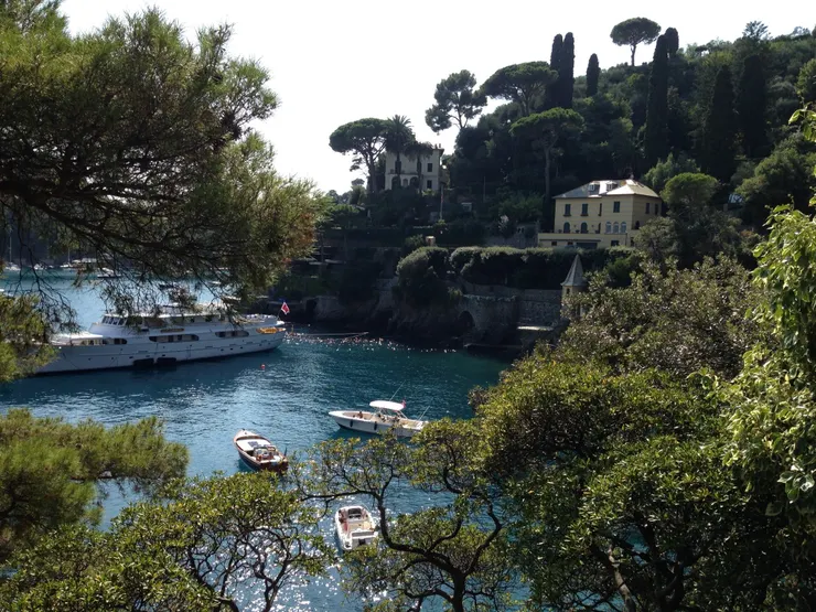 郵輪停靠專屬碼頭