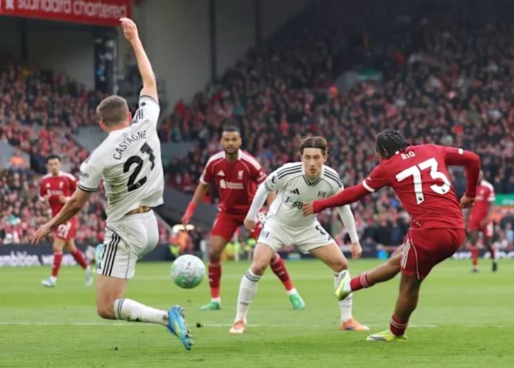 恩古莫夏抽射破網助利物浦領先1:0