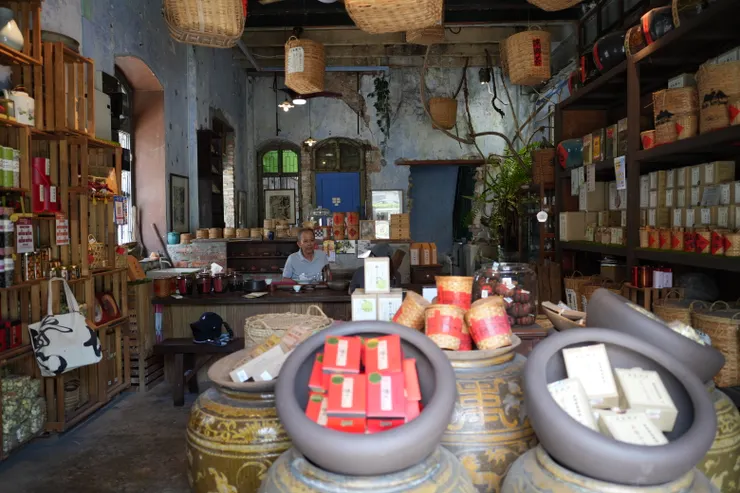 茶行店內散發著懷舊氣息