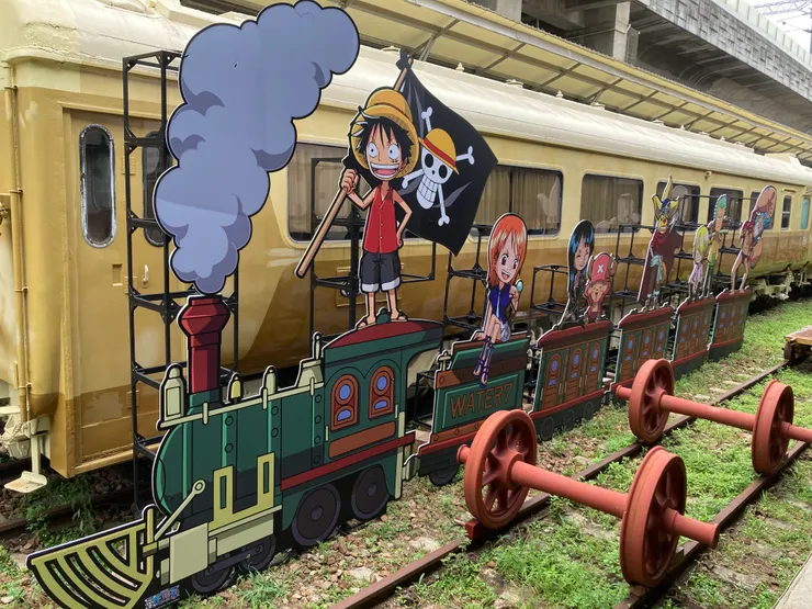 出口外也有大型航海王立牌可以拍照！