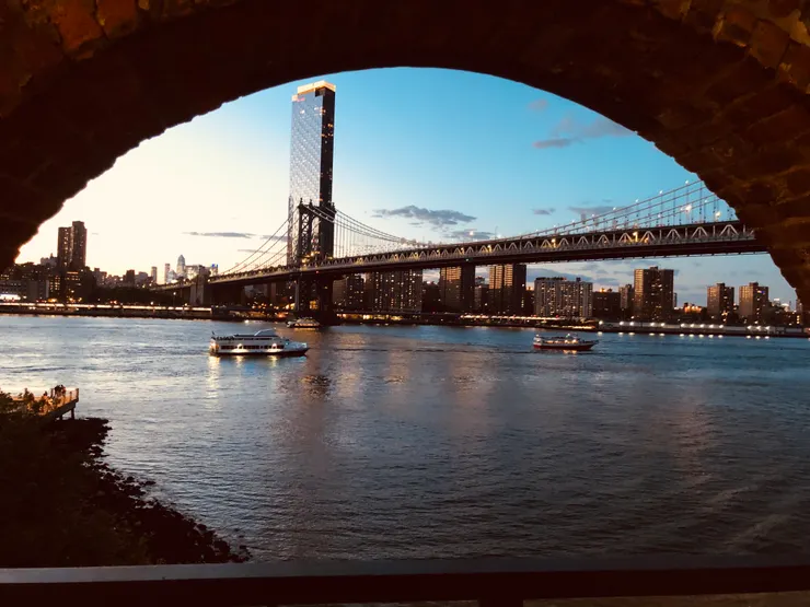 河濱散步時拍下的