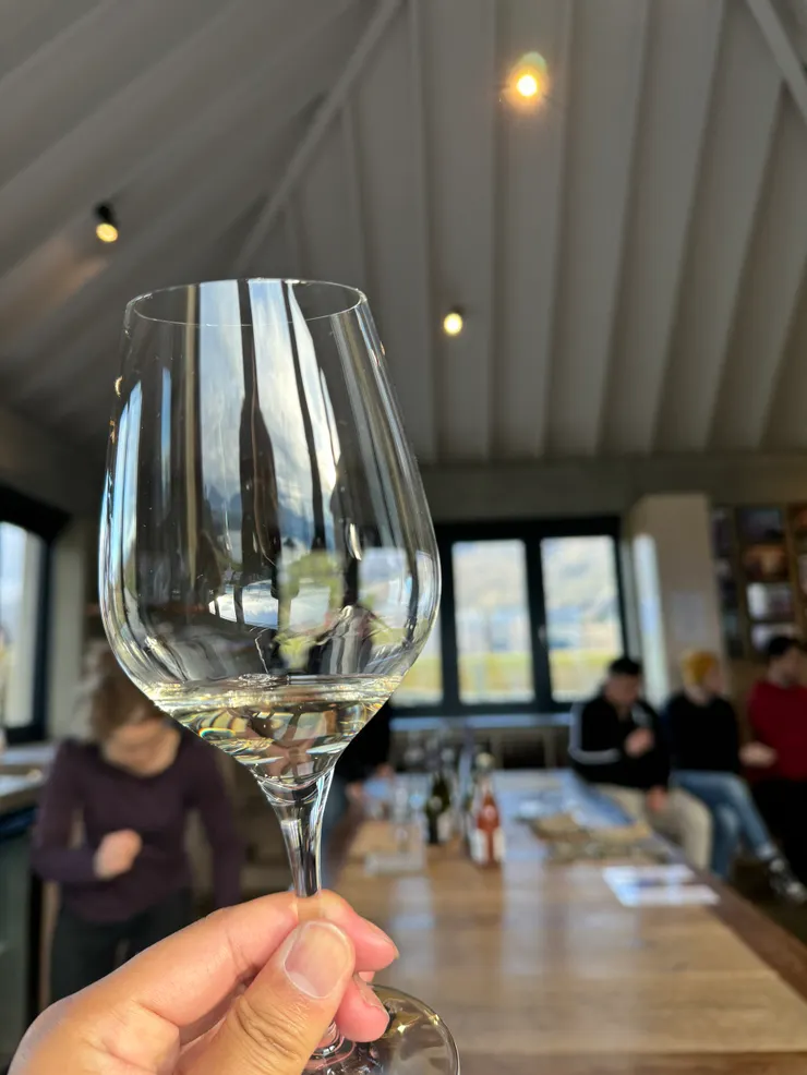 品酒的量不多，但連喝六種還是會有點茫