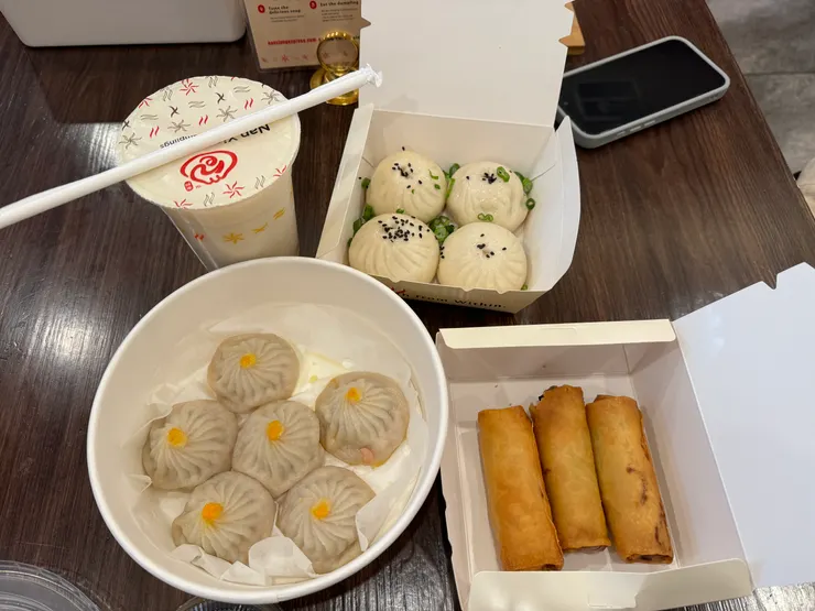 （三人簡單吃，不會吃飽）