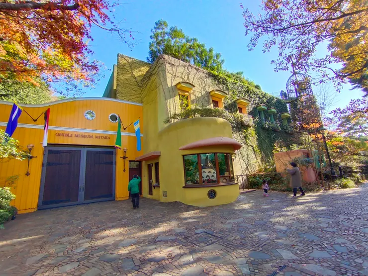 這座美術館要事先預約