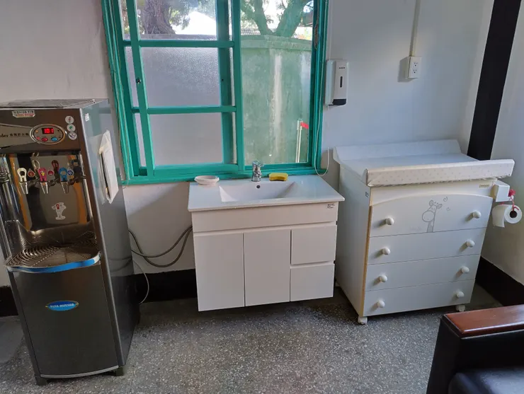 集哺乳室環境擺設