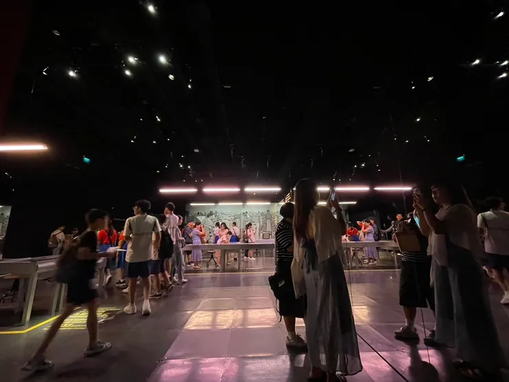 Dark (black) background