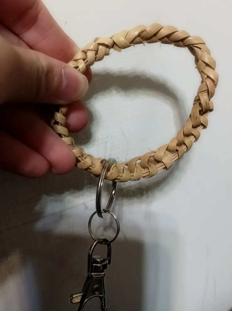 手很不巧的我編得歪七扭八