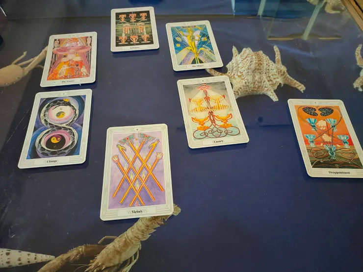 當時抽出的代表過去現在與未來的牌