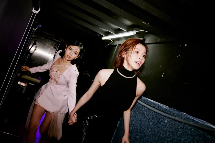 對於作品背後的議題，詹子萱(前)、夏于喬(後)，都認為有值得被看見或省思的地方。