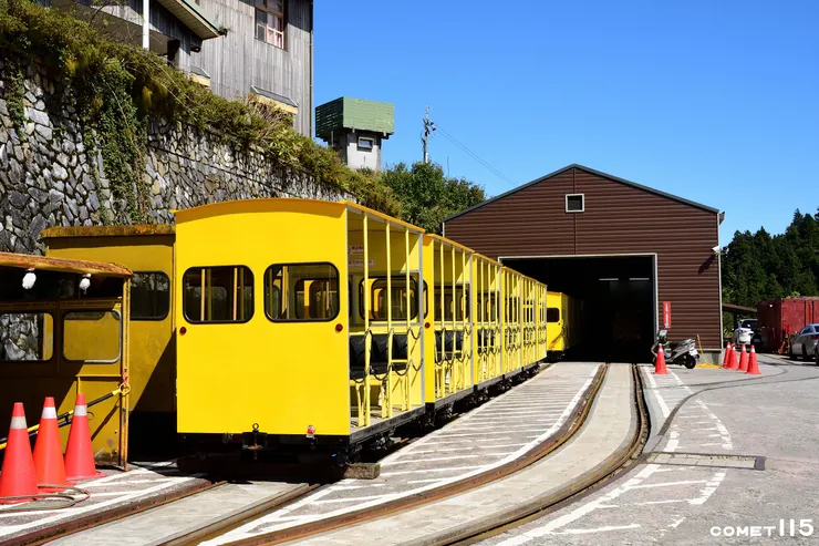 今日的蹦蹦車庫旁曾有通往分歧點的軌道