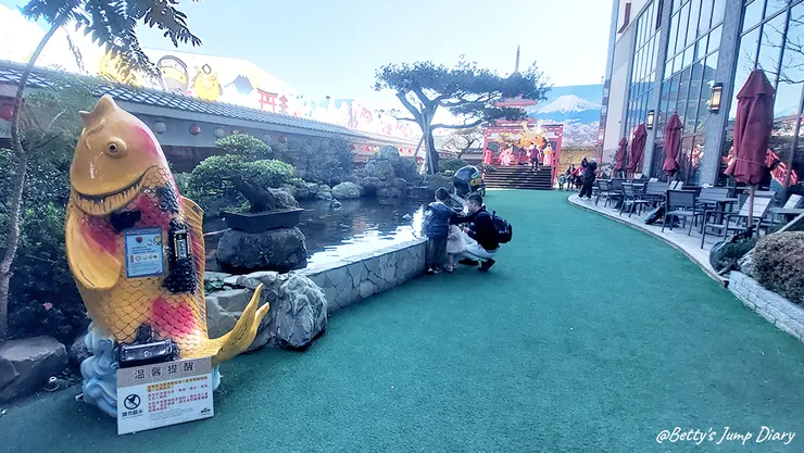 ▲桃園龍潭「手信霧隱城」/圖片來源:Betty's Jump Diary