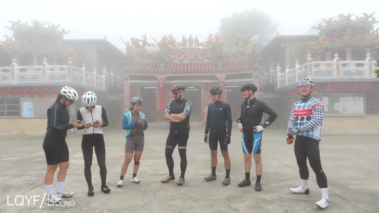 霧中鳳山寺。照片：LQYF團長