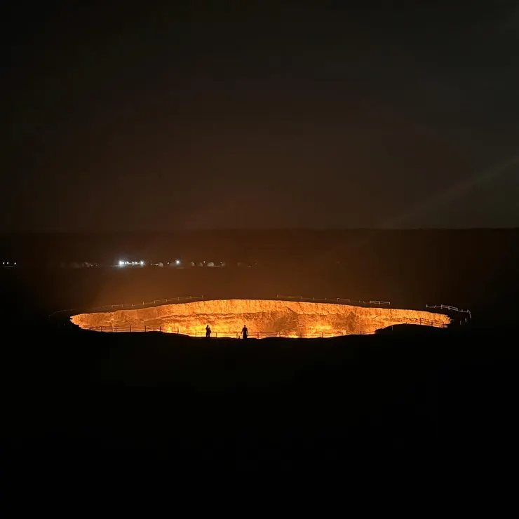 夜晚的地獄之門