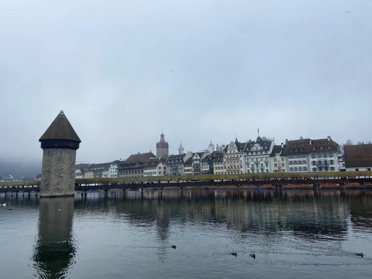 卡貝爾橋Kapellbrücke