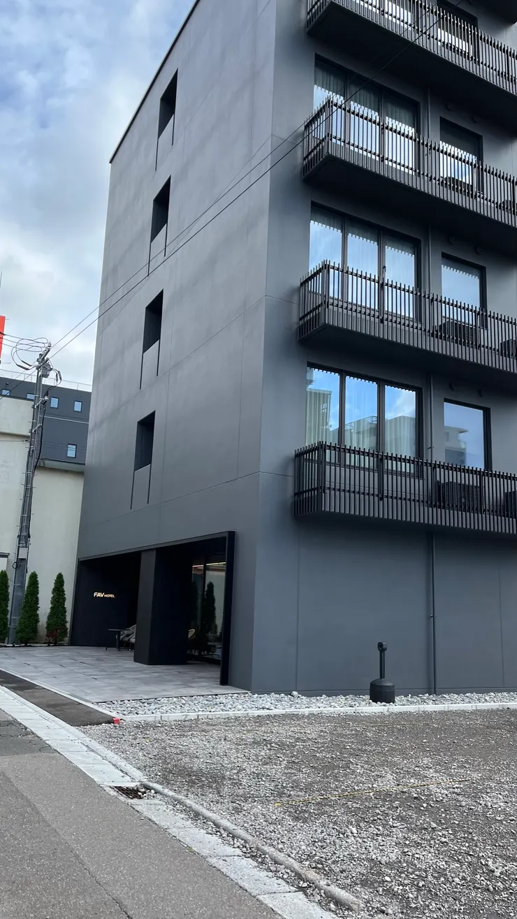 外觀這種灰色,給人一種氣派的感覺。