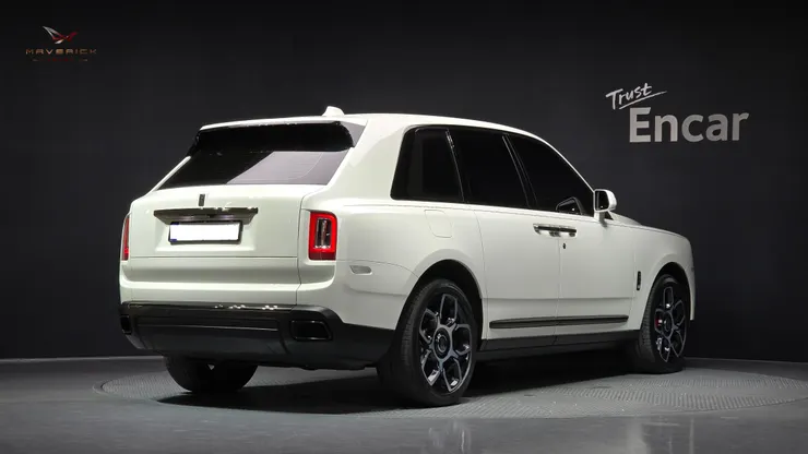 Cullinan Black Badge韓規外匯車
