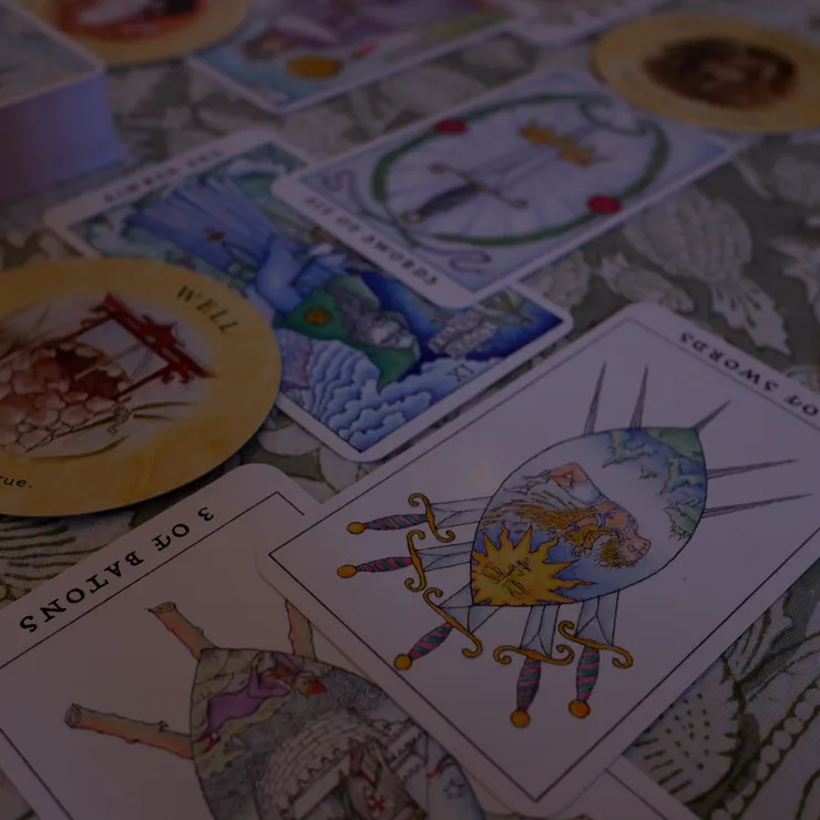 嘗試過飛往天空，但翅膀卻被太陽的熱度融化了。