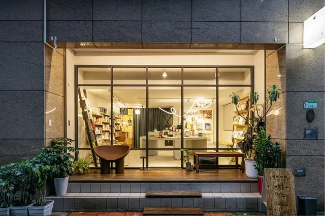 隱藏在巷弄的小書店。（網路圖片）
