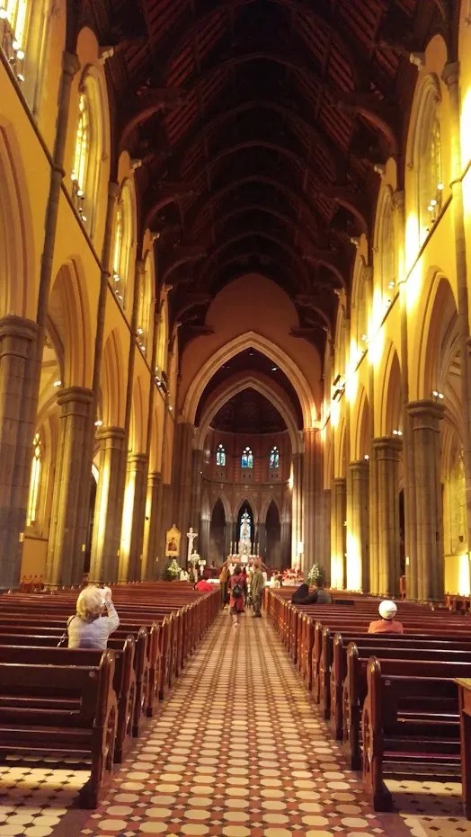 教堂拍起來就是很棒