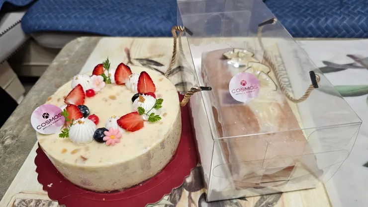 只額外花了106元就外帶回家的兩個台北花園大酒店蛋糕!