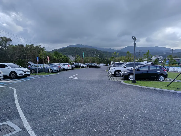 大鵬停車場-免收費