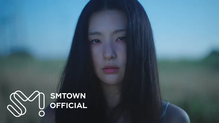 圖片來源:SMTOWN SEULGI '28 reasons' YouTube