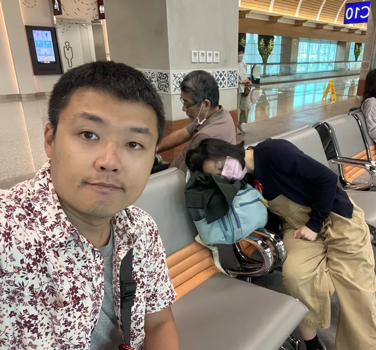 快速報到完後，我就到候機室安穩地補眠了💤