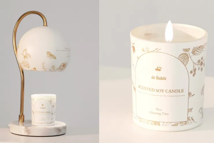 Gleaming Candle 香氛蠟燭
柔奶霧白的玻璃瓶身，搭配極簡壓紋，彷彿藝術擺件般地靜靜佇立在桌上。連外盒都採用絲絨霧面卡紙，開啟瞬間如同輕撫雲朵
