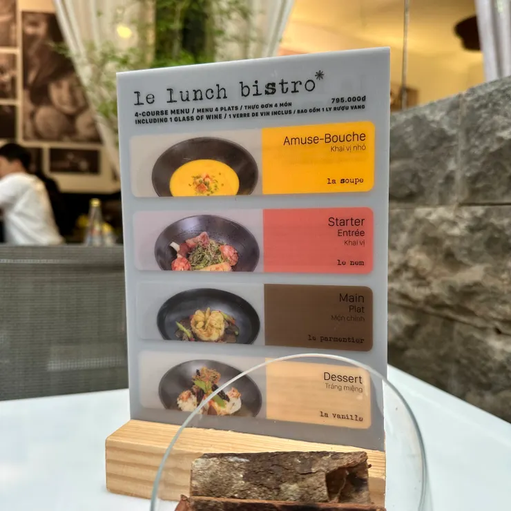 𝚕𝚎 𝚕𝚞𝚗𝚌𝚑 𝚋𝚒𝚜𝚝𝚛𝚘 套餐