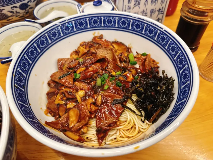 蛤蠣豬肝麵 ¥32