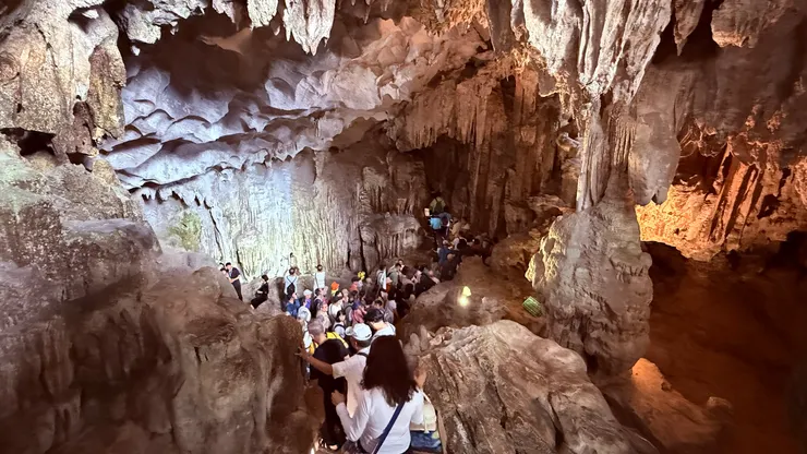 剛進入的這一段容易塞車，加上有人插隊更顯混亂。