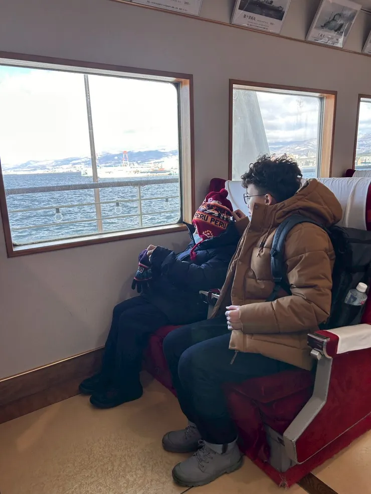 九十歲的阿嬌女士．一起看海